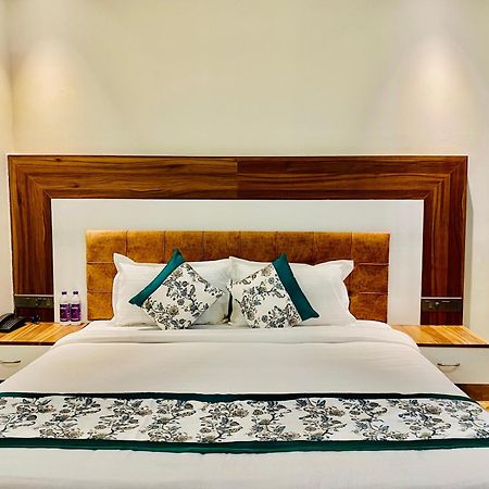 Hotel White House 350 Mtr From Golden Temple Αμριτσάρ Εξωτερικό φωτογραφία