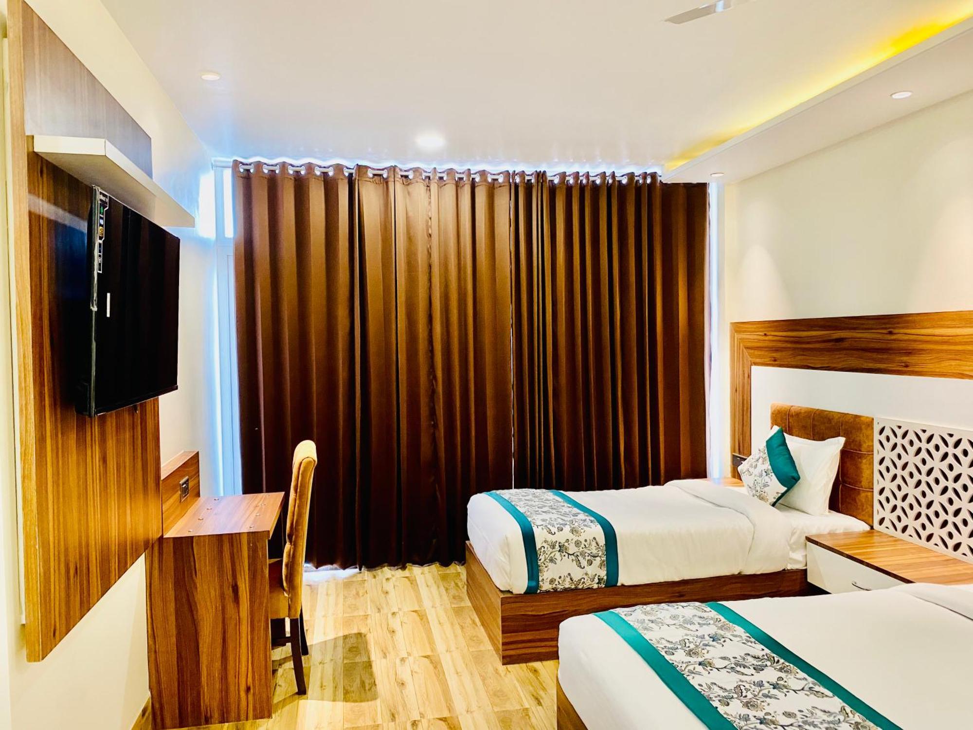 Hotel White House 350 Mtr From Golden Temple Αμριτσάρ Εξωτερικό φωτογραφία