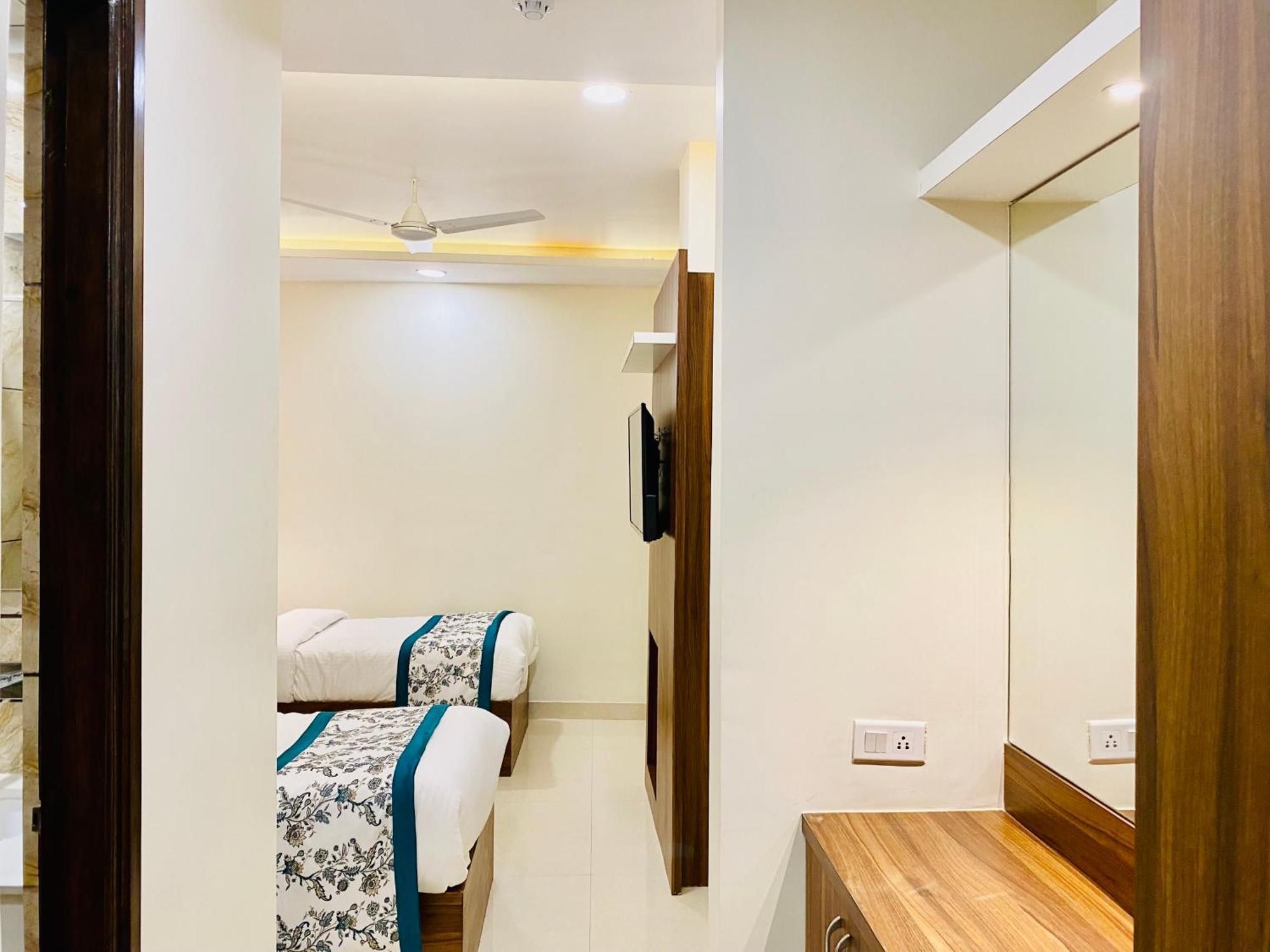Hotel White House 350 Mtr From Golden Temple Αμριτσάρ Εξωτερικό φωτογραφία