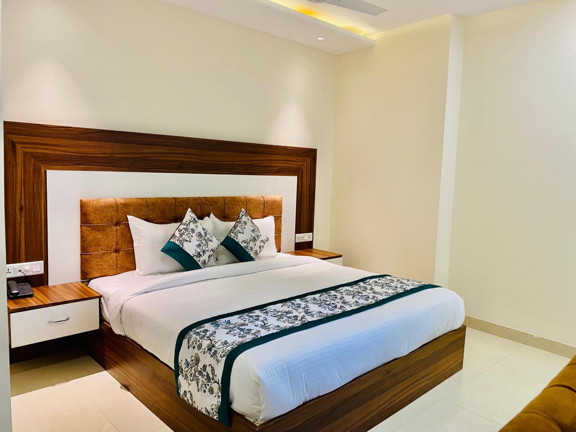 Hotel White House 350 Mtr From Golden Temple Αμριτσάρ Εξωτερικό φωτογραφία