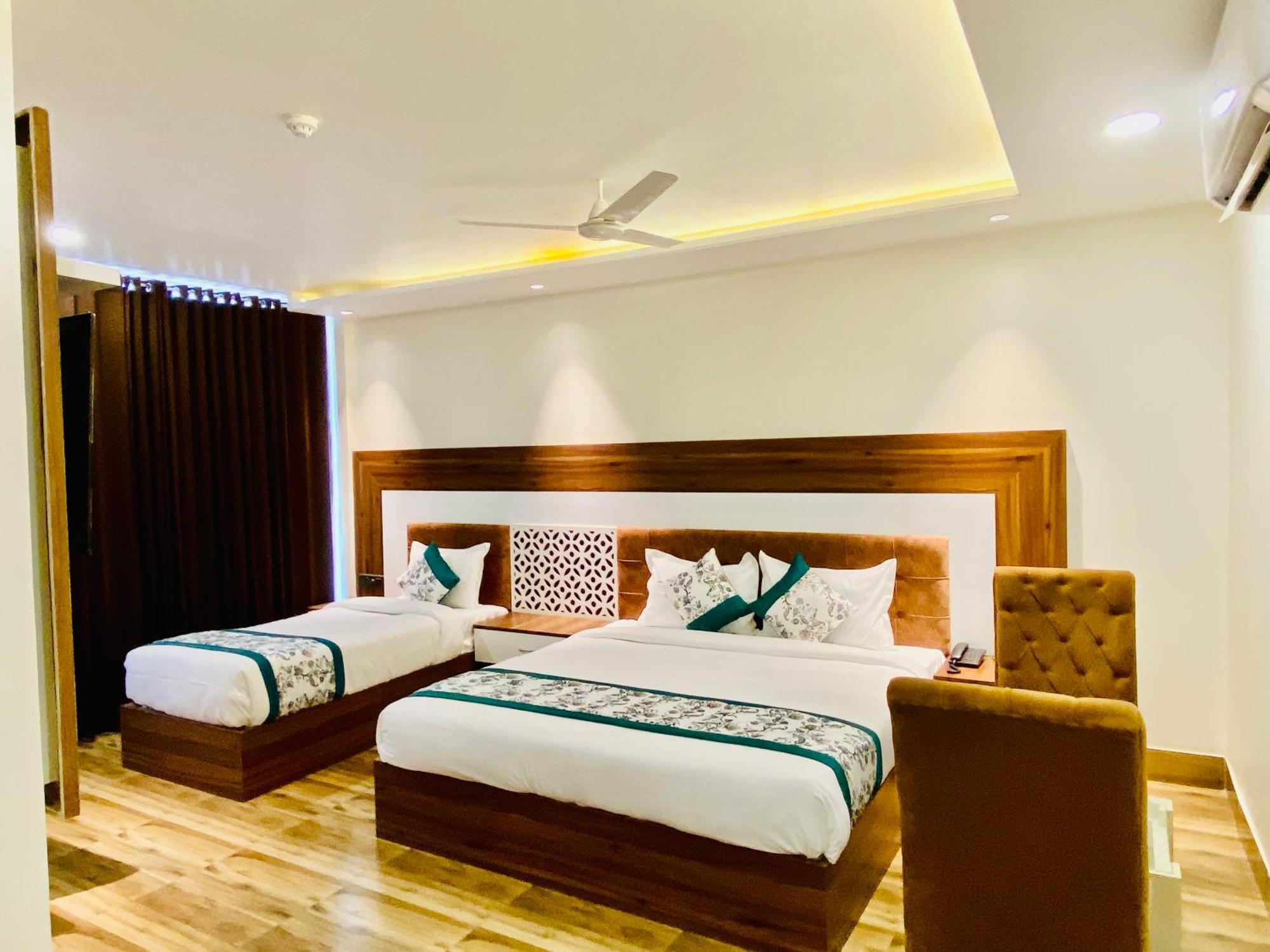 Hotel White House 350 Mtr From Golden Temple Αμριτσάρ Εξωτερικό φωτογραφία