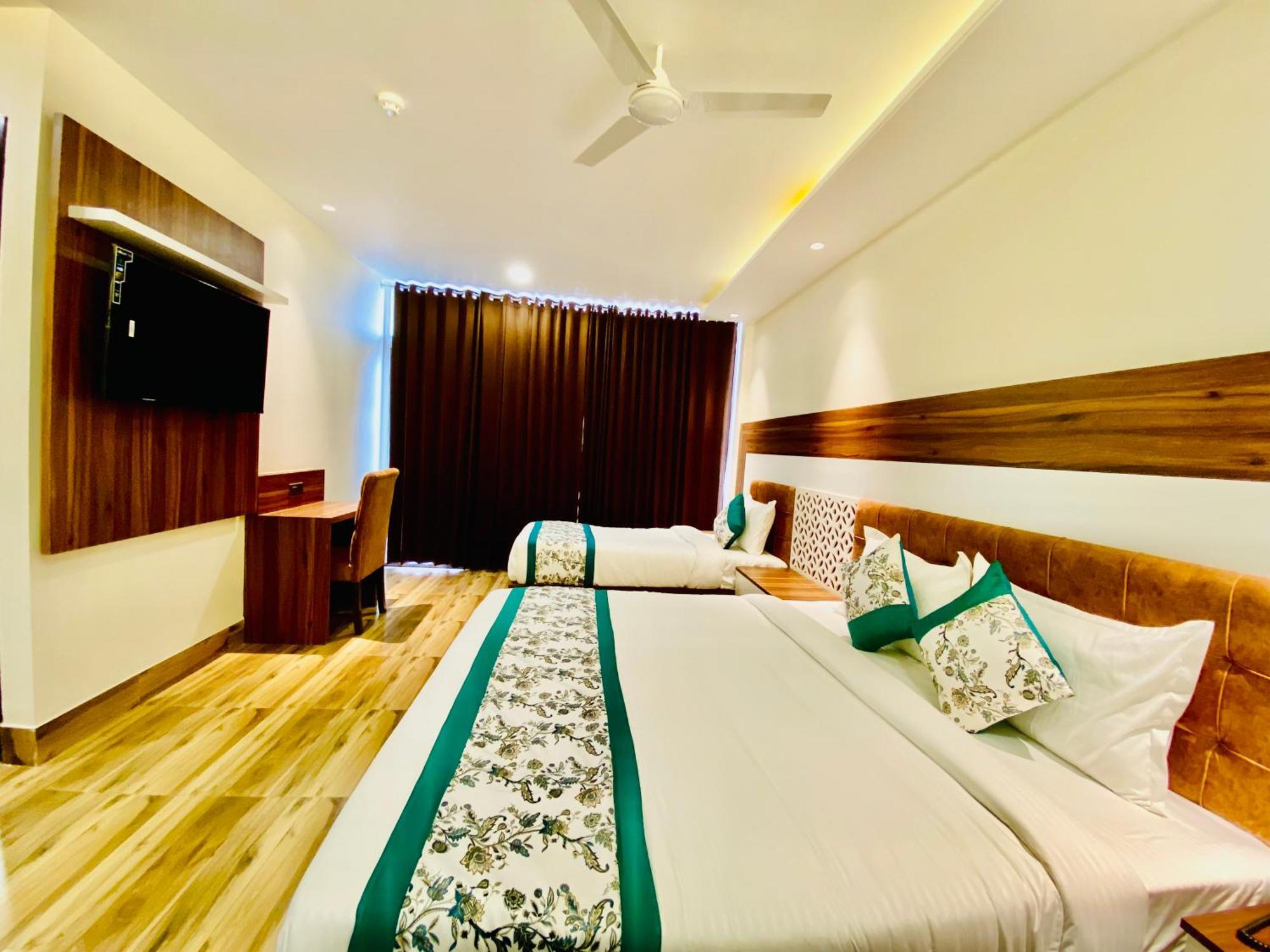 Hotel White House 350 Mtr From Golden Temple Αμριτσάρ Εξωτερικό φωτογραφία