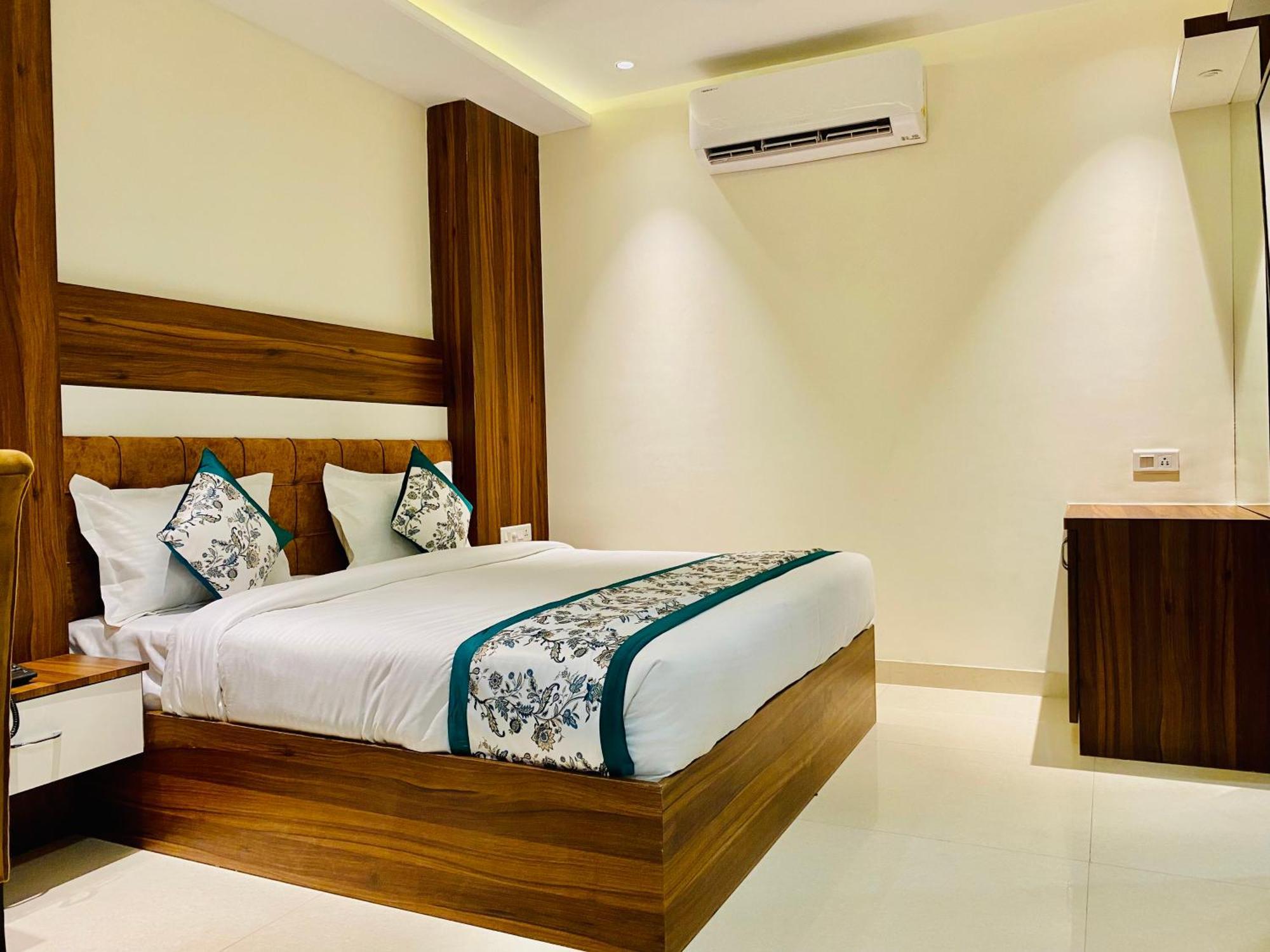 Hotel White House 350 Mtr From Golden Temple Αμριτσάρ Εξωτερικό φωτογραφία